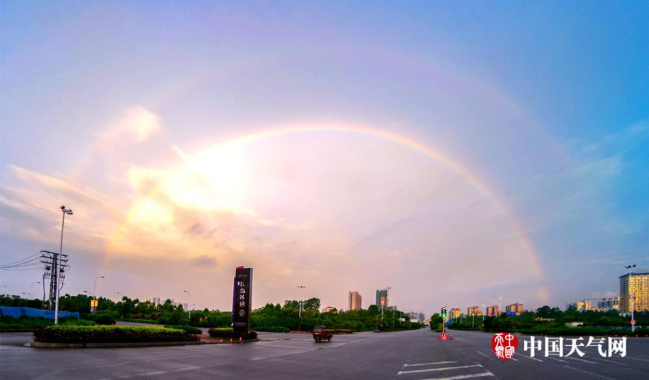 9号台风钦州行踪揭晓，风雨过后见彩虹