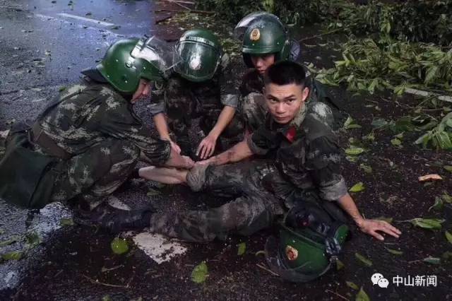 “实时追踪，共迎风雨彩虹——台风最新动态直播”